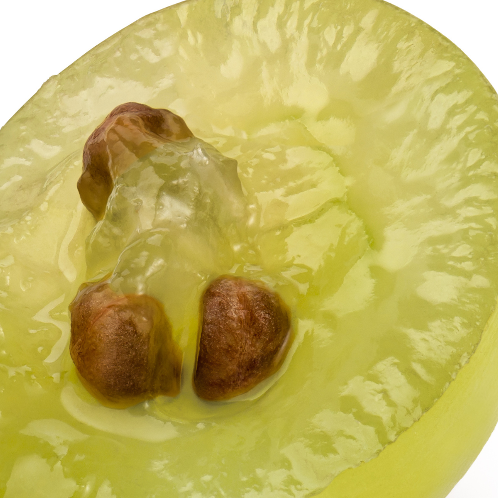 Chair juteuse et croquante des raisins Perlette, idéale pour des plats frais ou à savourer directement.
